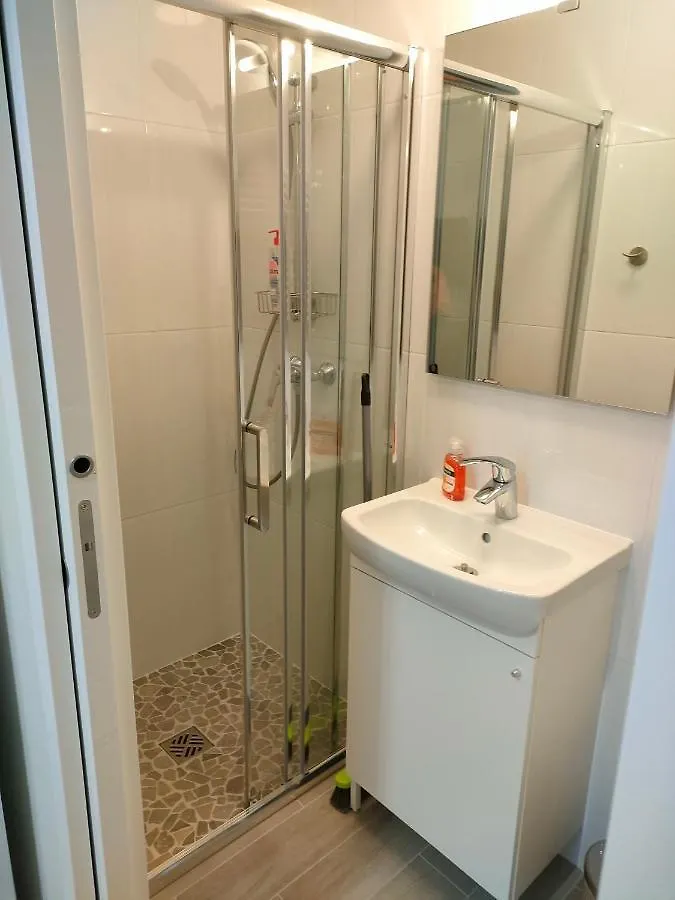 Logement Entier Beau Studio N3 Vichy Appartamento 0*,  Francia