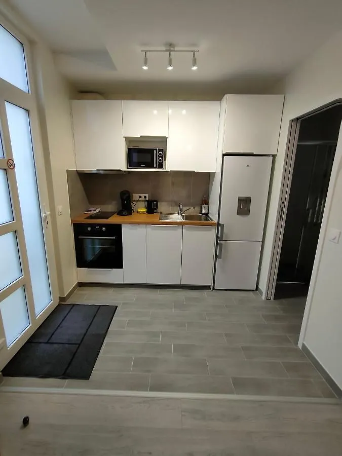Logement Entier Beau Studio N3 Vichy Apartment